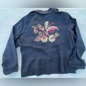 New York City Design Co. Black Embroidered Women's Button Down Shirt 1X